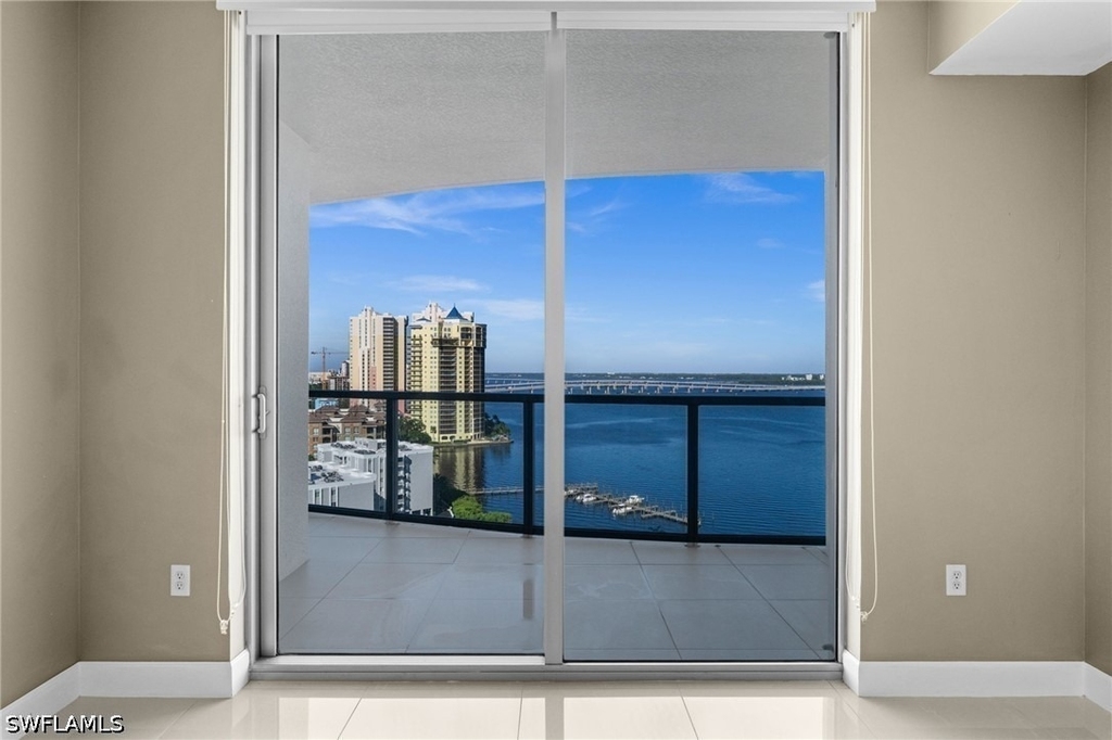 3000 Oasis Grand Boulevard - Photo 0