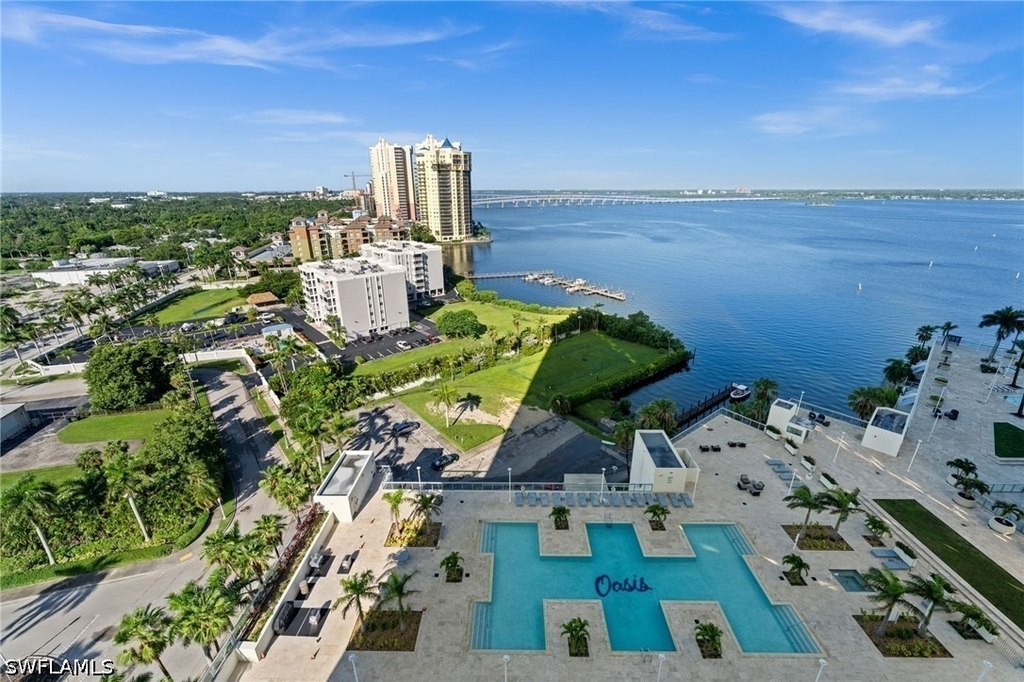 3000 Oasis Grand Boulevard - Photo 1