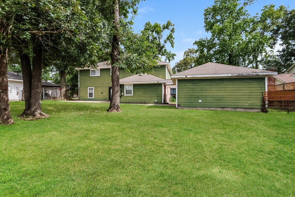 10122 Woodhollow Drive - Photo 17