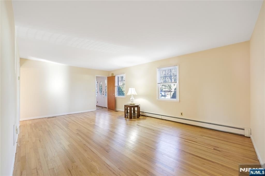 68 Colgate - Photo 5