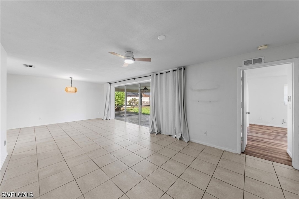 1211 Se 34th Street - Photo 9