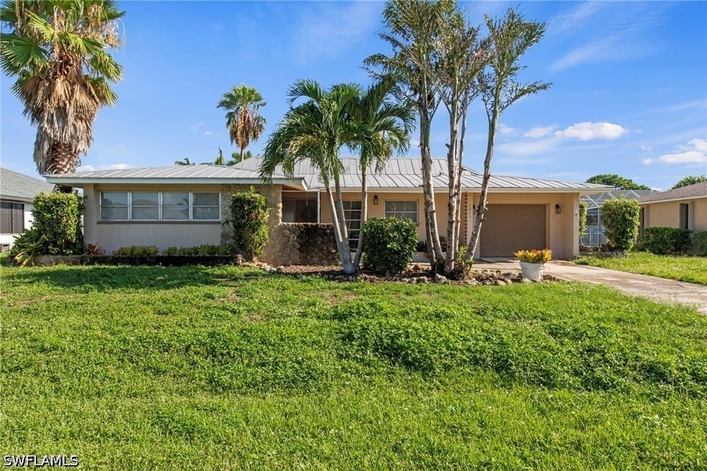 1211 Se 34th Street - Photo 1