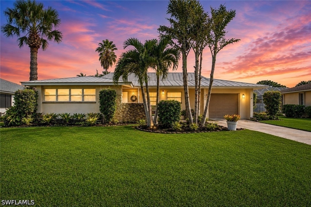 1211 Se 34th Street - Photo 0