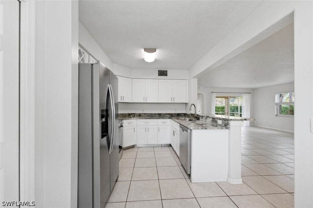 9570 Crescent Garden Drive - Photo 16