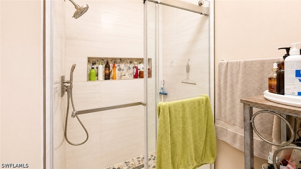 8274 Twelve Oaks Circle - Photo 33