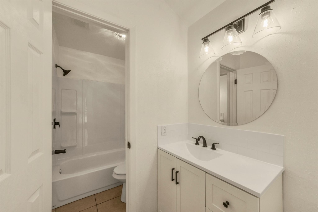 18147 Dinner Creek Drive - Photo 14