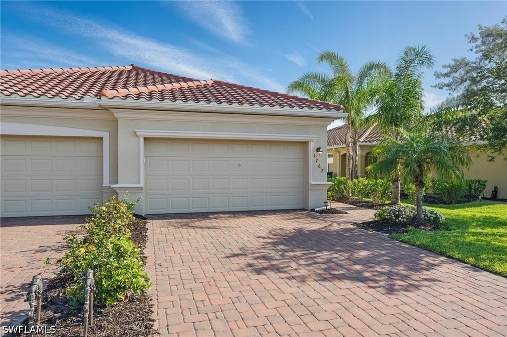 1767 Alameda Drive - Photo 2