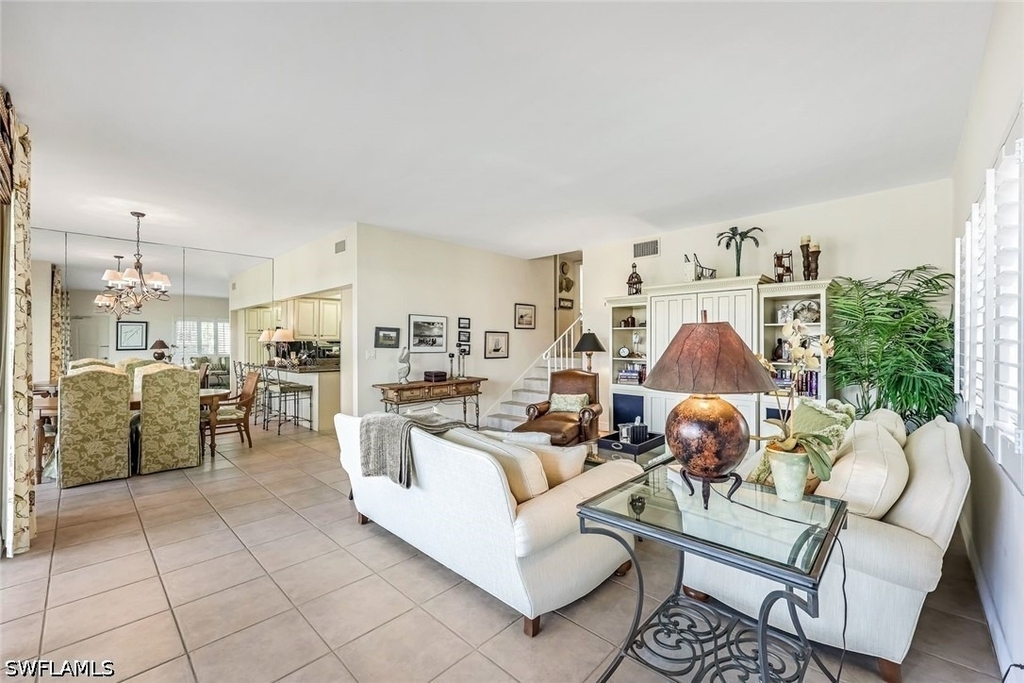 2216 Gulf Shore Boulevard N - Photo 3