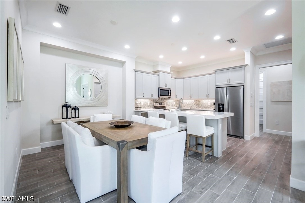 6875 Saona Court - Photo 7