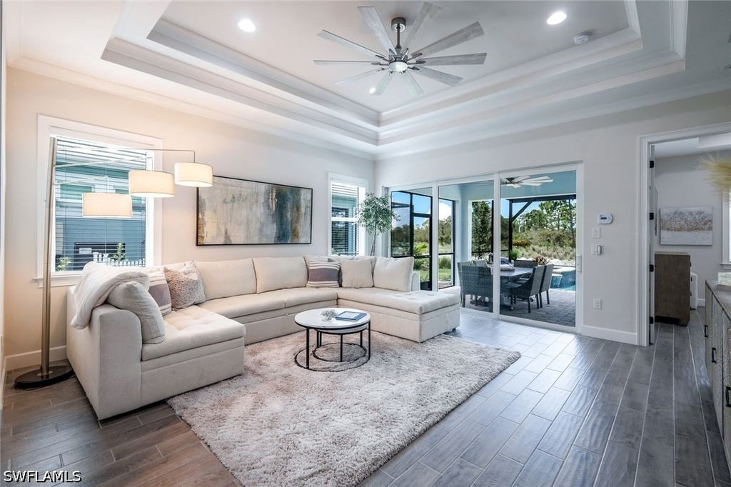 6875 Saona Court - Photo 0