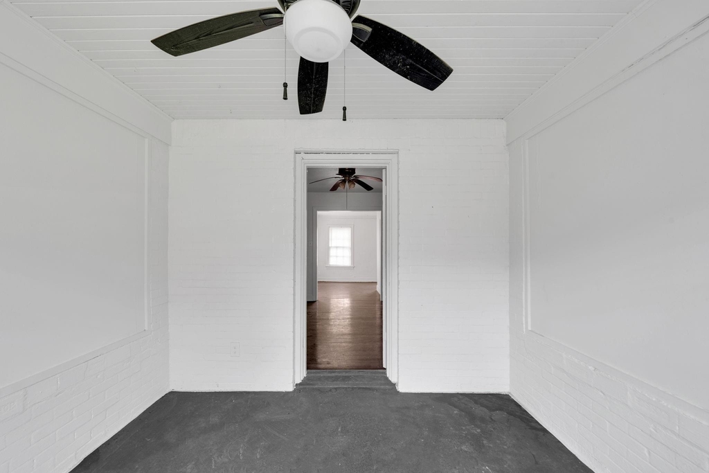 1947 Richmond Avenue - Photo 5