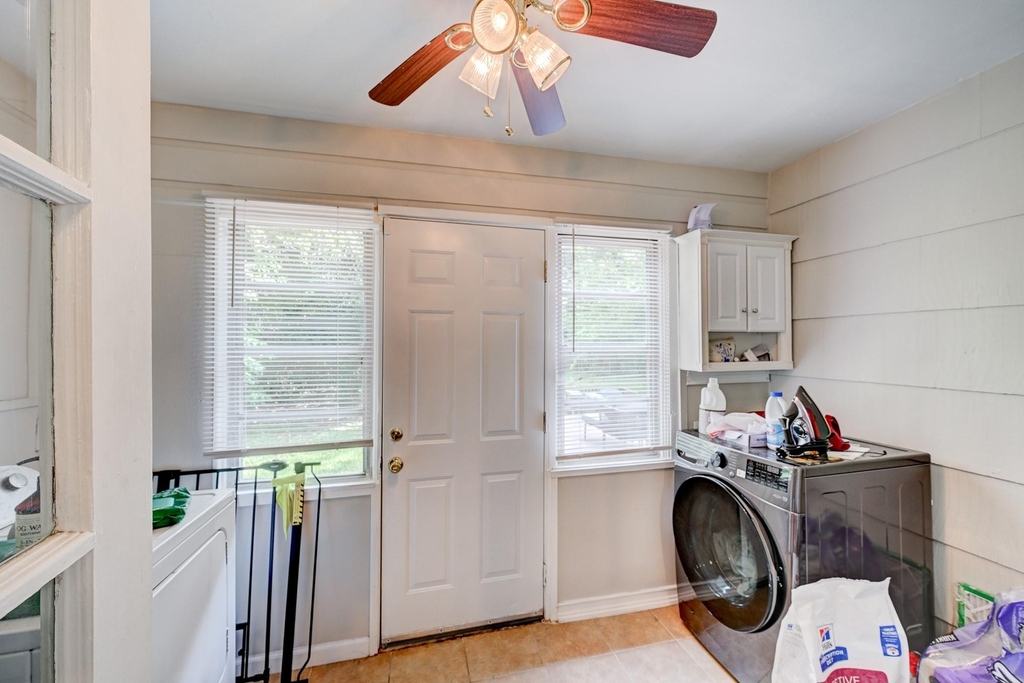 4311 Ione Street - Photo 18