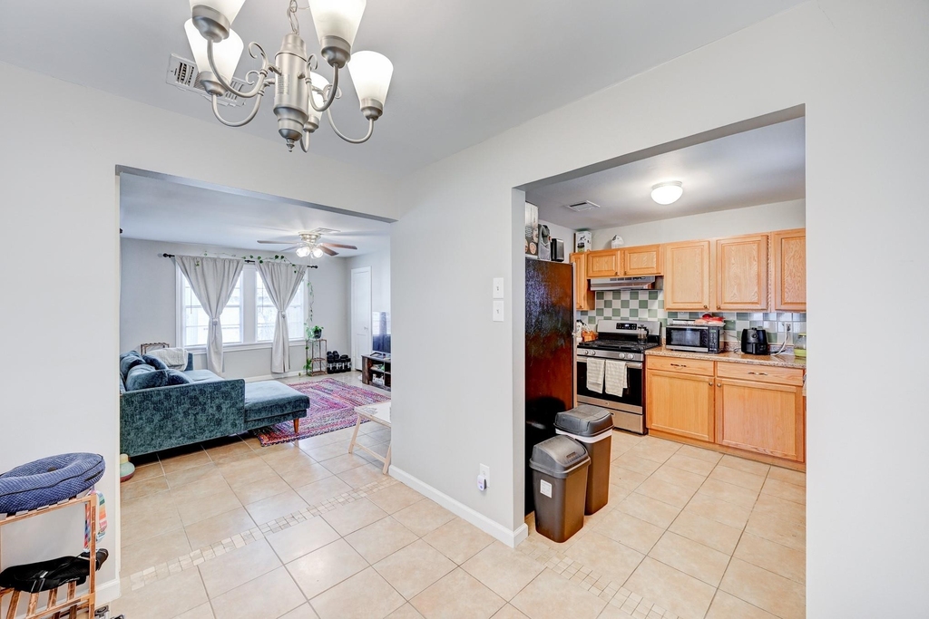 4311 Ione Street - Photo 10