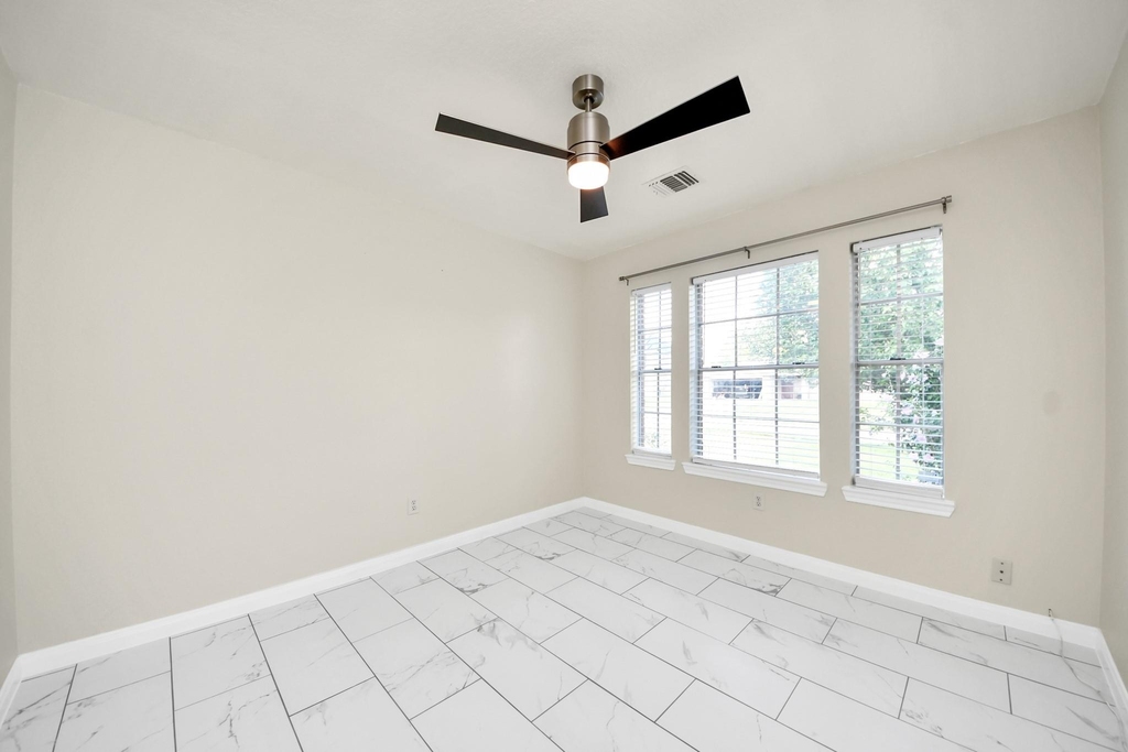 5114 Santrey Drive - Photo 22
