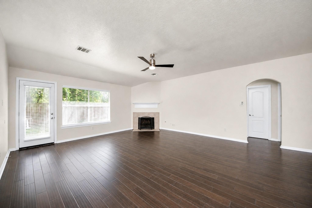 5114 Santrey Drive - Photo 10