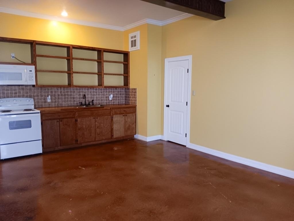 9500 Mayfield Avenue - Photo 4