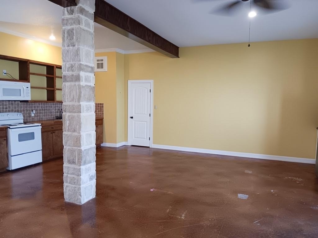 9500 Mayfield Avenue - Photo 5