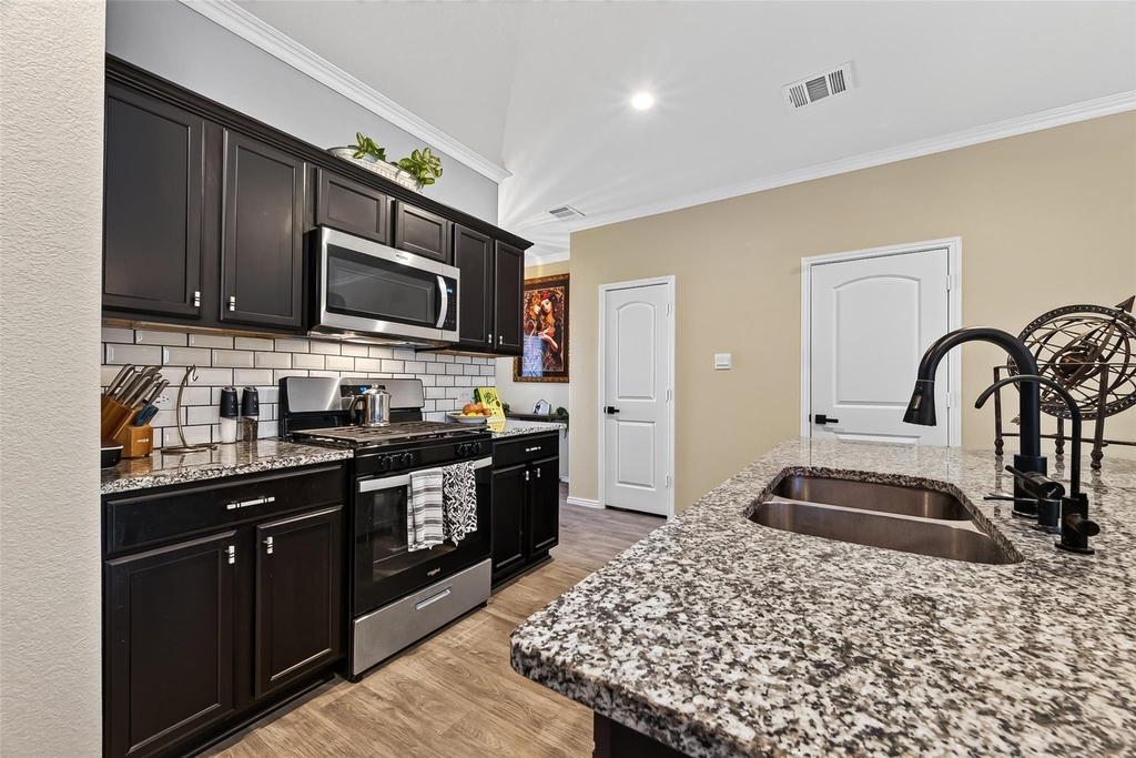 14319 Rain Drive - Photo 17