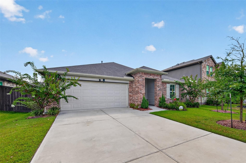 14319 Rain Drive - Photo 2