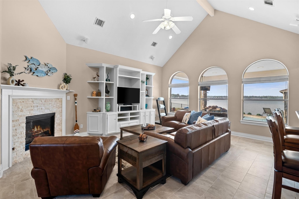 14030 Shoreline Drive - Photo 7