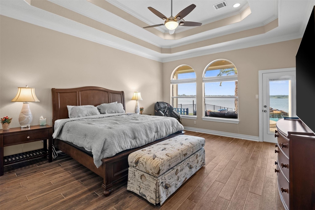 14030 Shoreline Drive - Photo 15