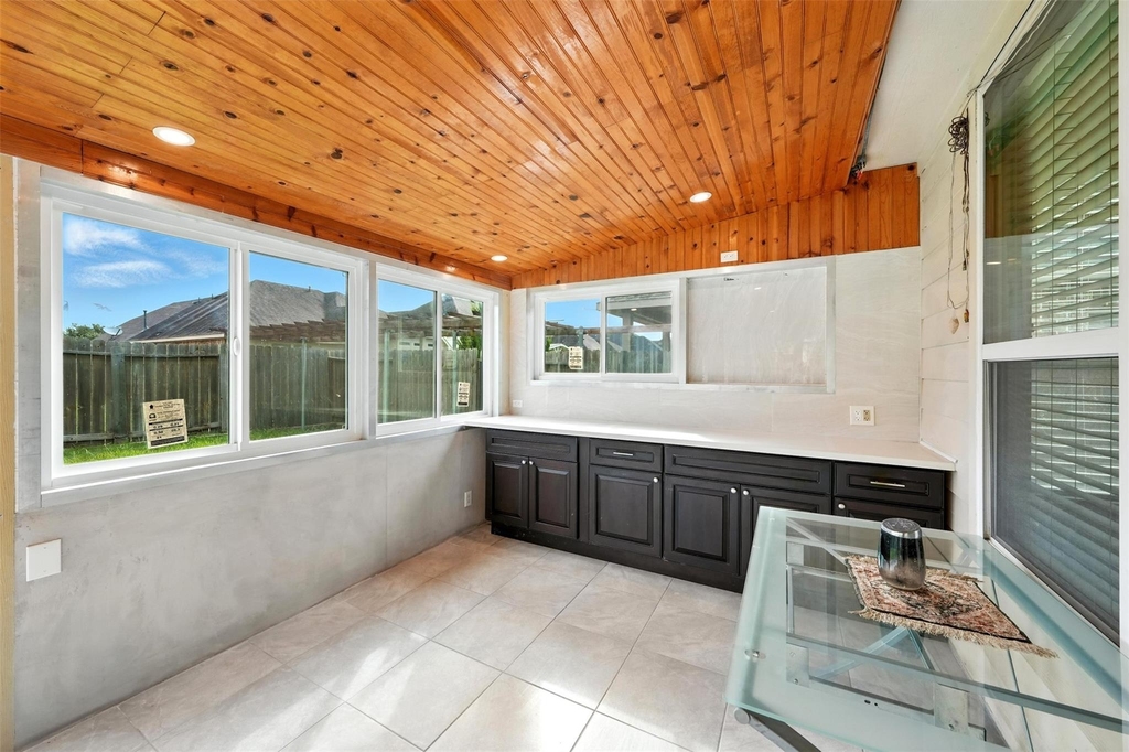 9219 Gilbert Hollow Drive - Photo 40