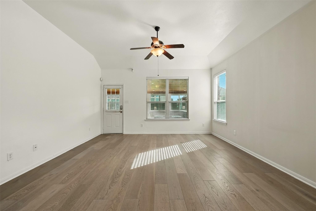 9219 Gilbert Hollow Drive - Photo 21