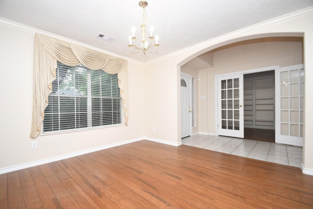 10430 Sanibel Falls Court - Photo 5