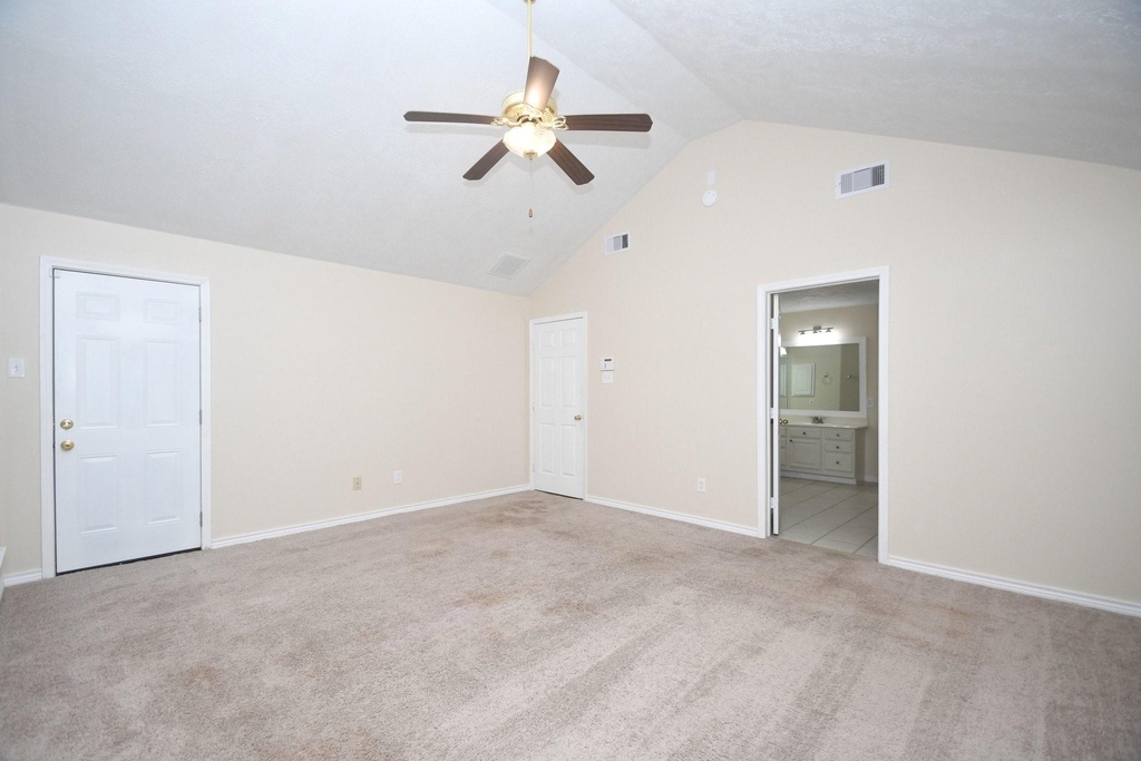 10430 Sanibel Falls Court - Photo 32