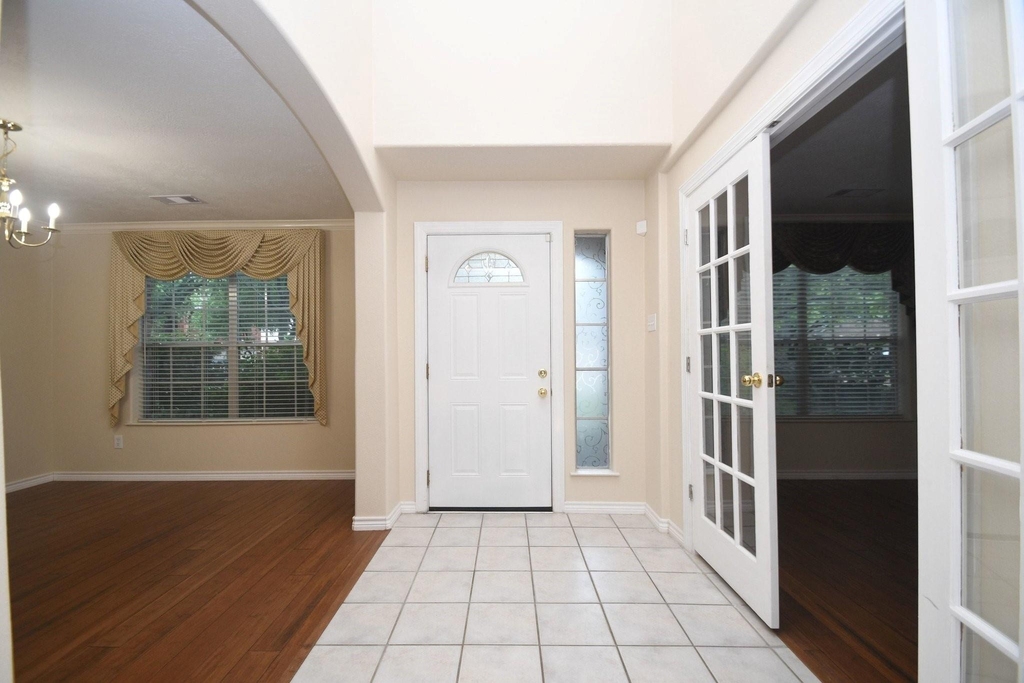 10430 Sanibel Falls Court - Photo 4