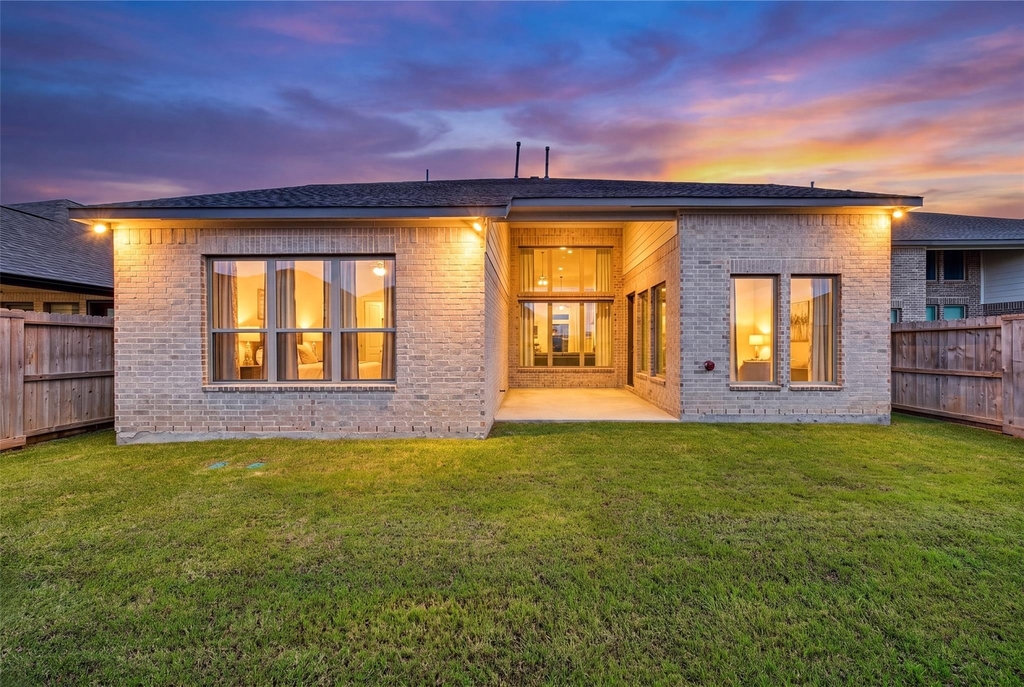 2803 Sweet Honey Lane - Photo 1
