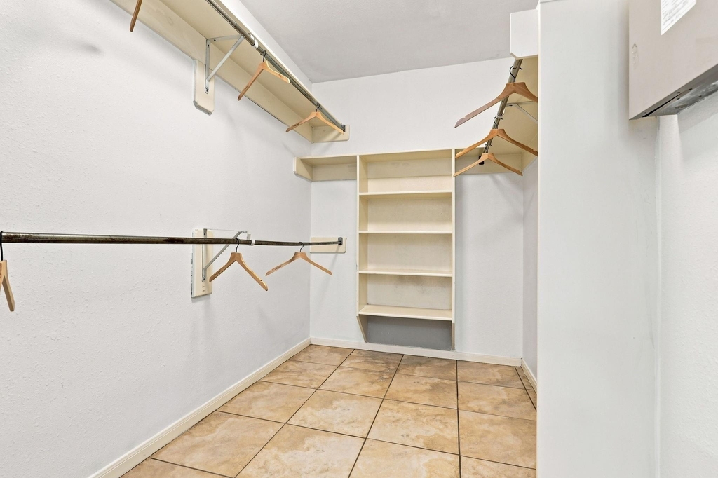 11714 Early Mist Court - Photo 11