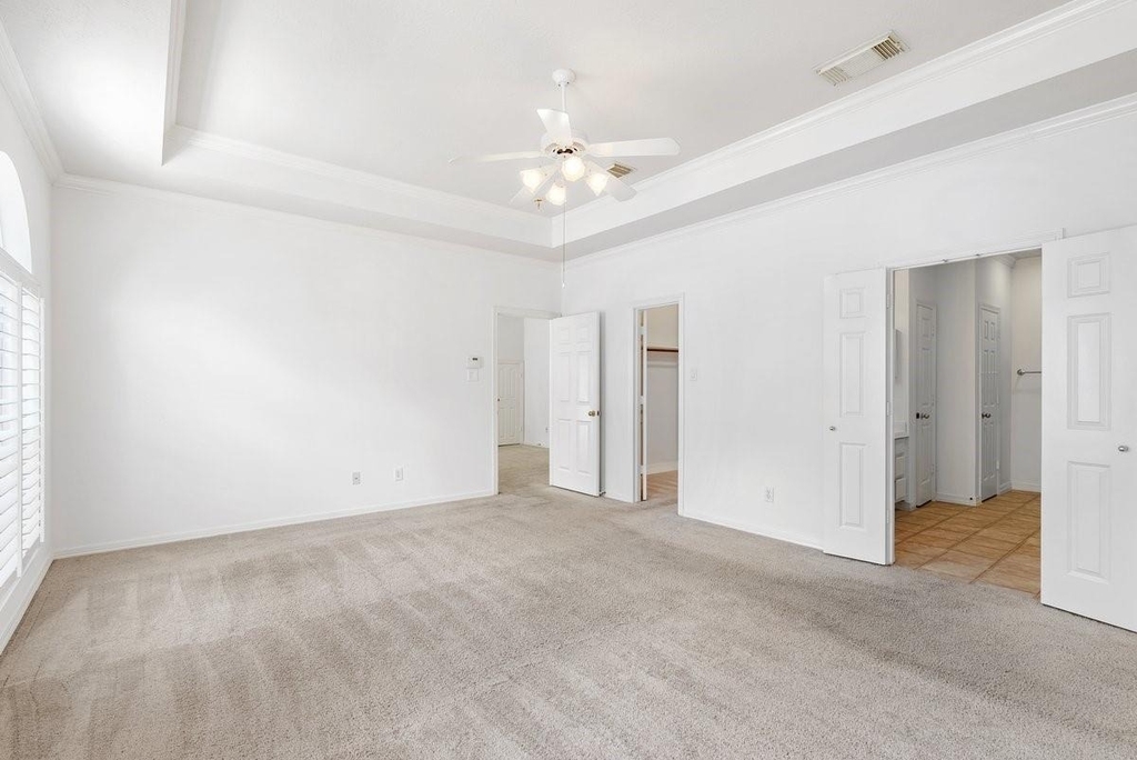 5913 Dolores Street - Photo 19
