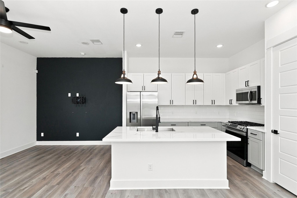 2908 Stevens Street - Photo 1
