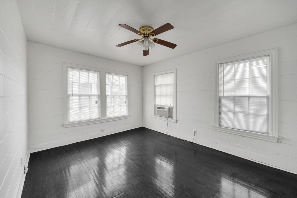 1947 Richmond B Avenue - Photo 4