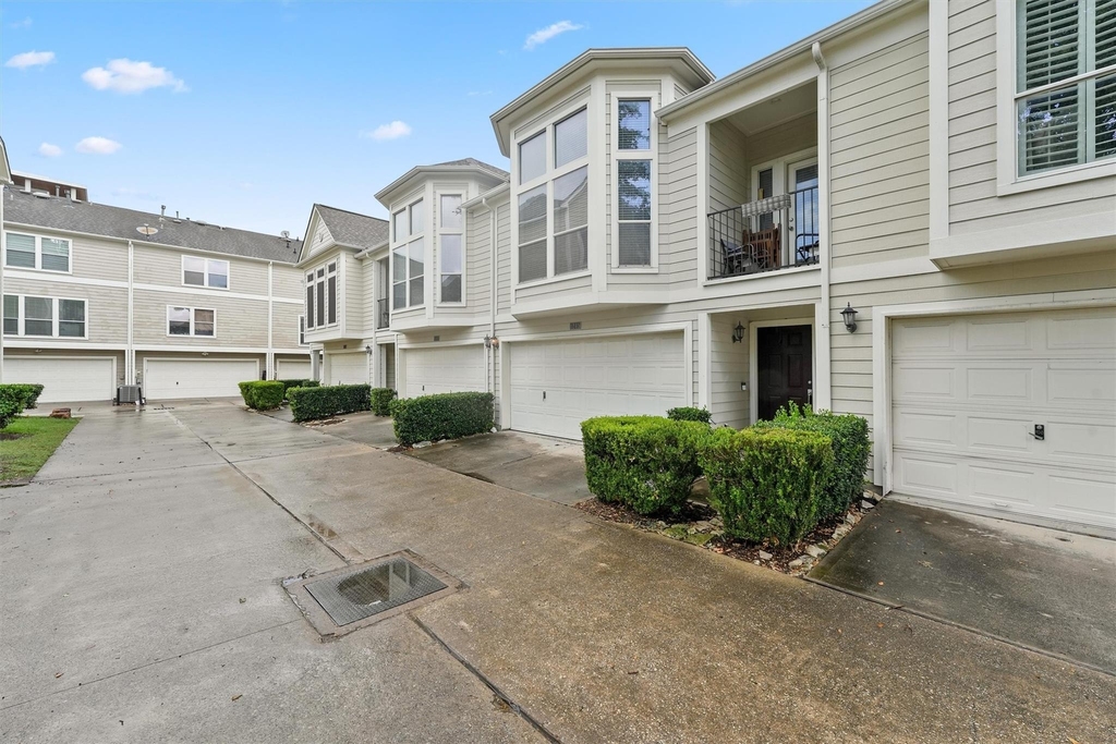 1245 W 17th Street - Photo 18