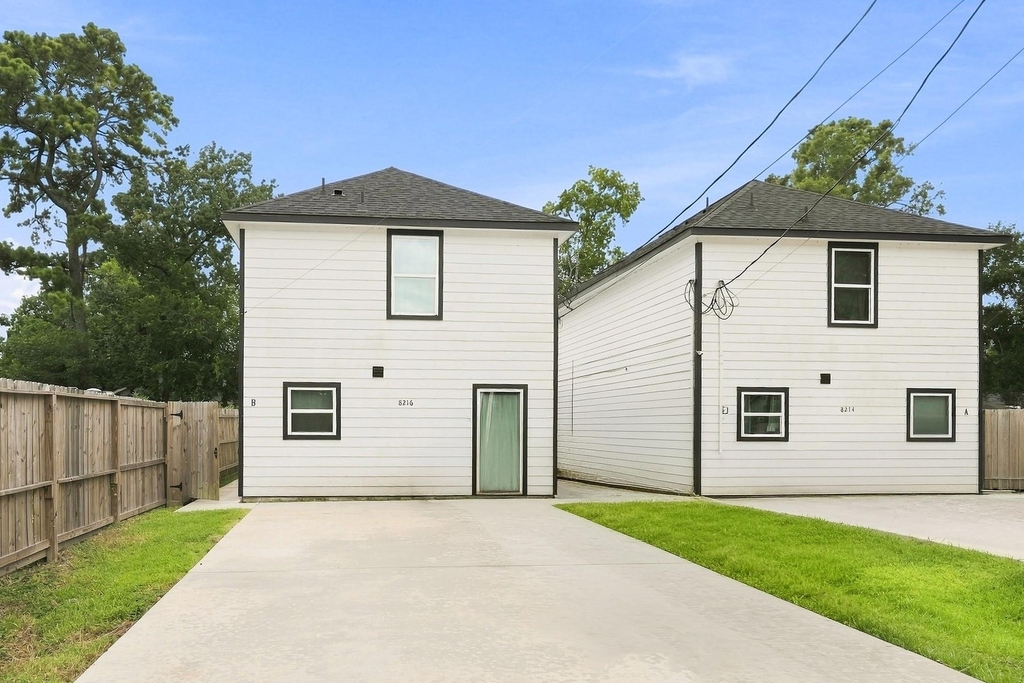 8216 Richland Drive - Photo 0