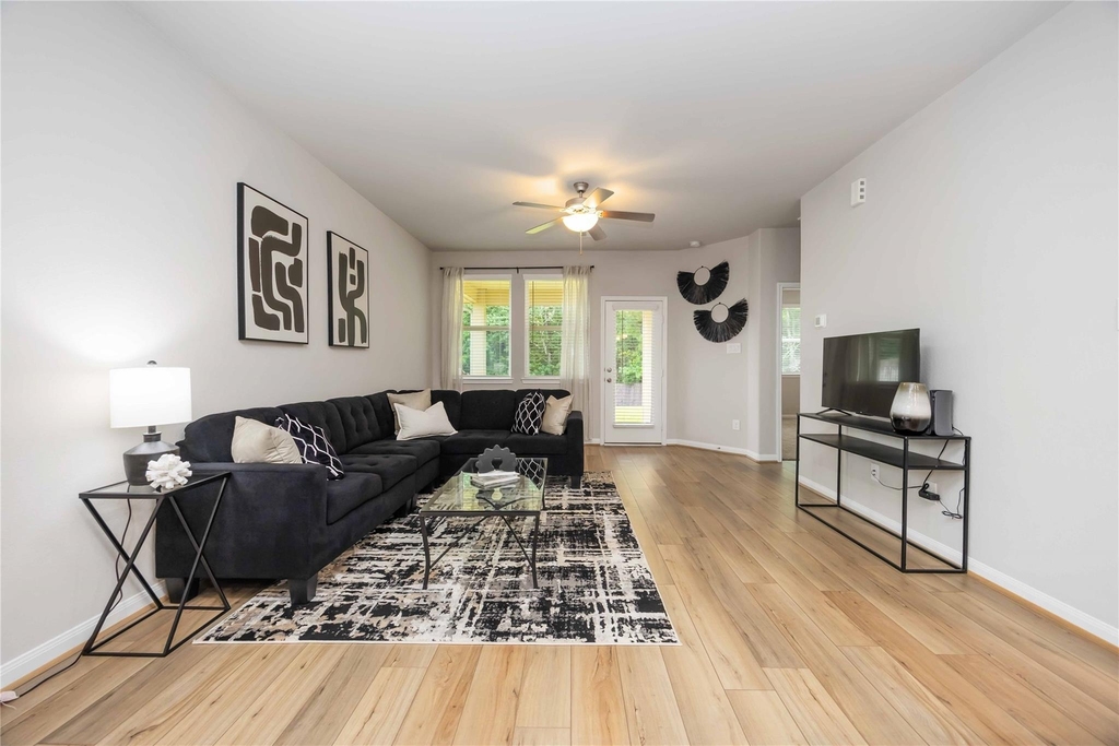 7047 Silverleaf Oak Street - Photo 9