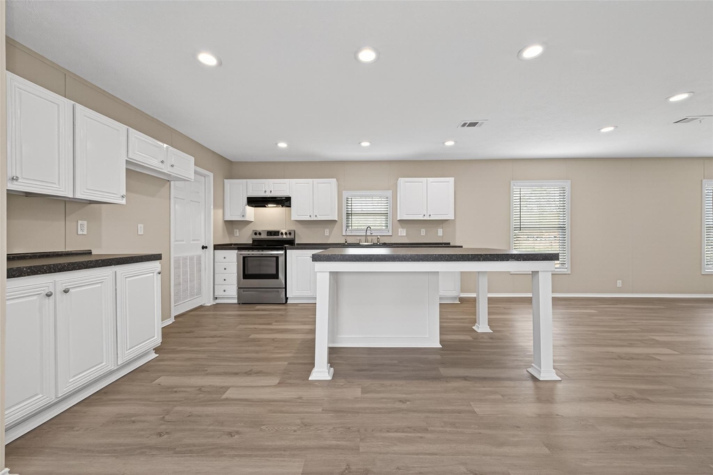 15933 W Relza Drive - Photo 8