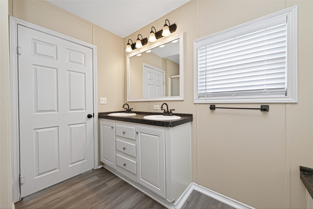 15933 W Relza Drive - Photo 28