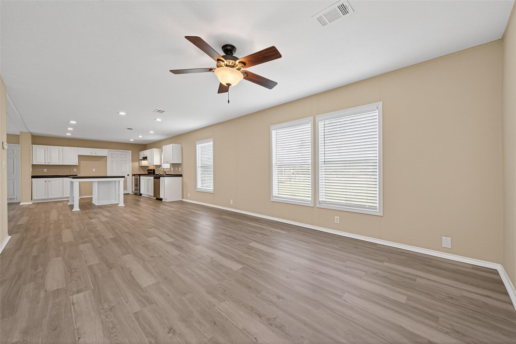 15933 W Relza Drive - Photo 18