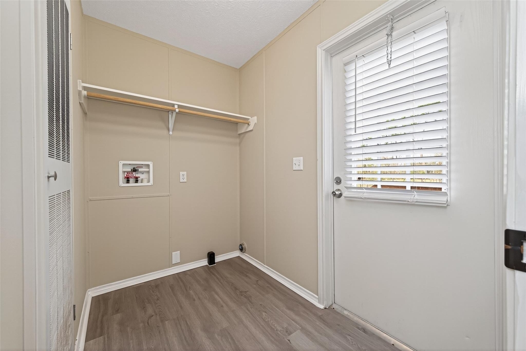 15933 W Relza Drive - Photo 12