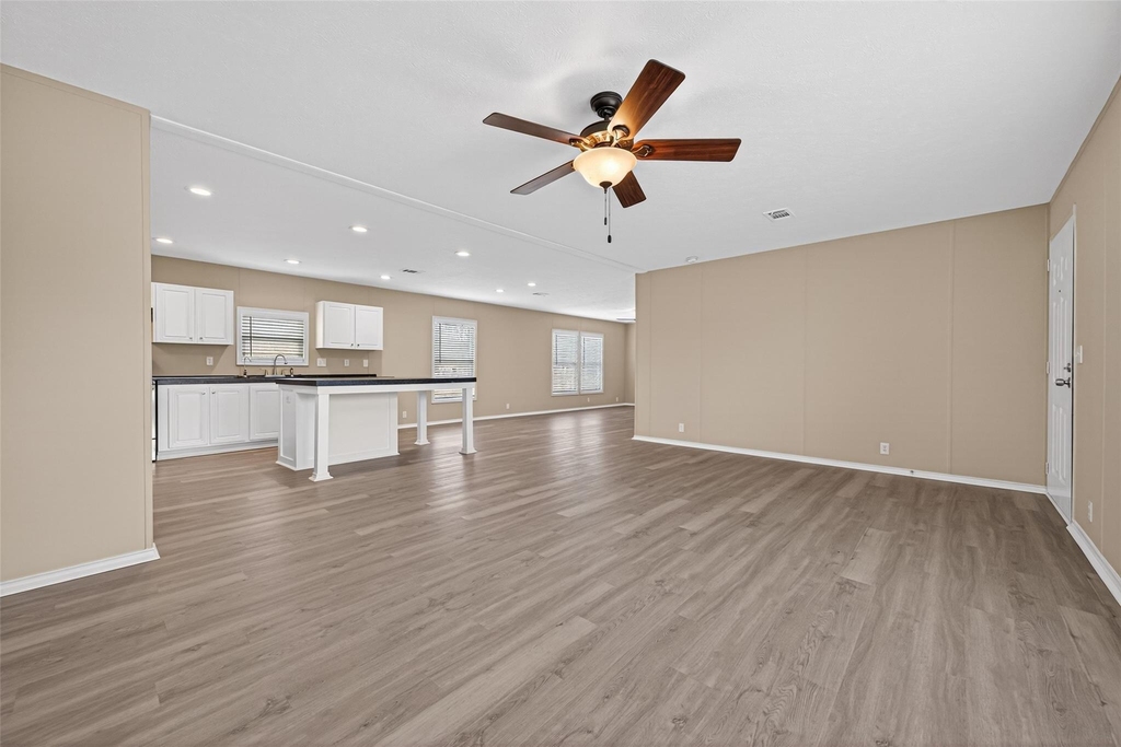 15933 W Relza Drive - Photo 6