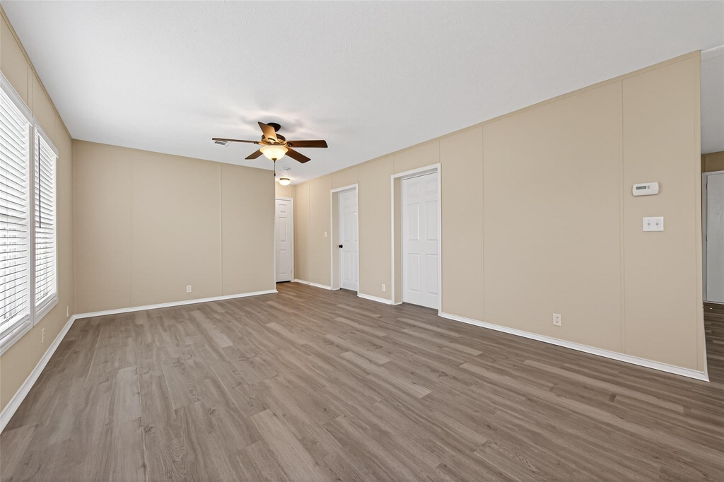 15933 W Relza Drive - Photo 16