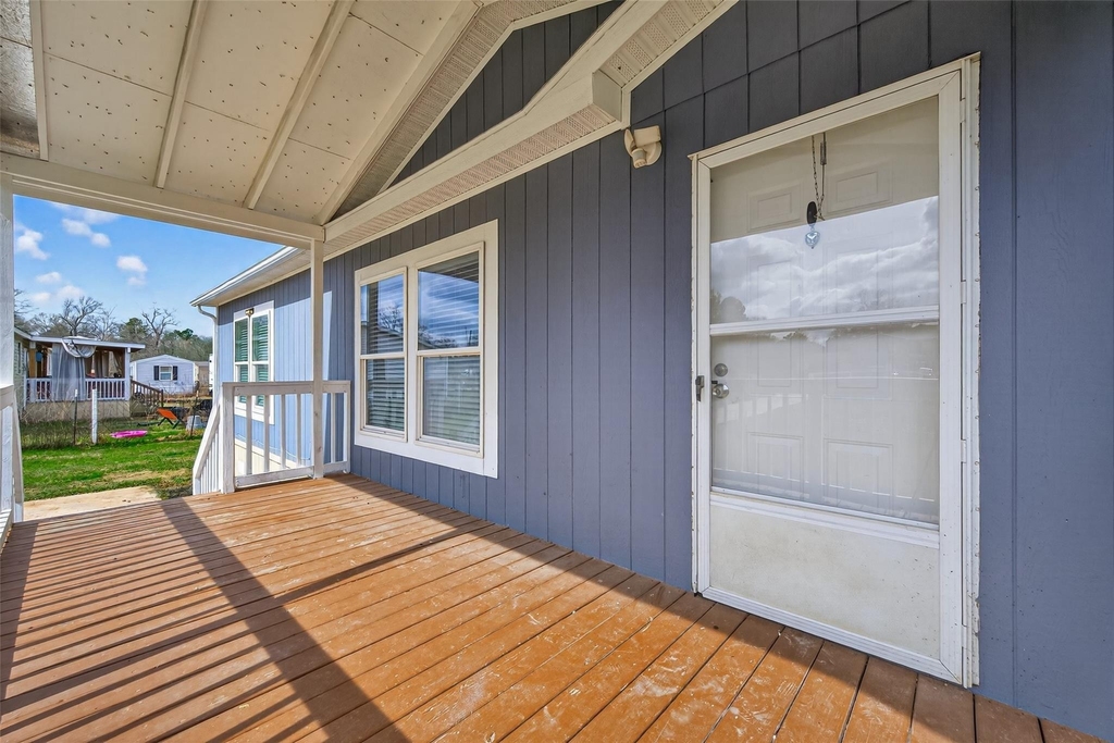 15933 W Relza Drive - Photo 3
