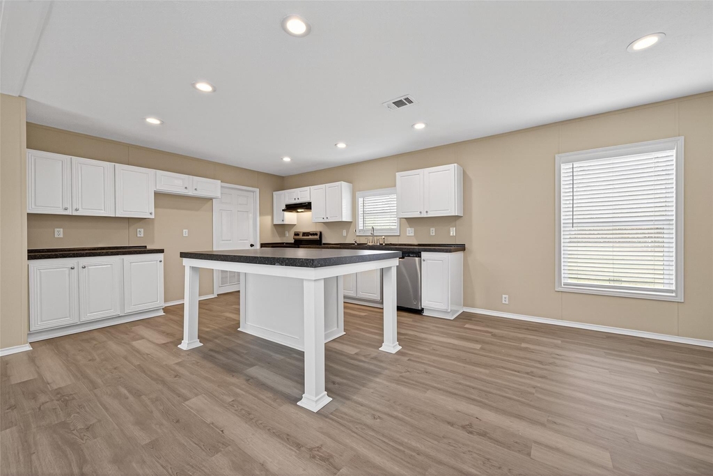 15933 W Relza Drive - Photo 7