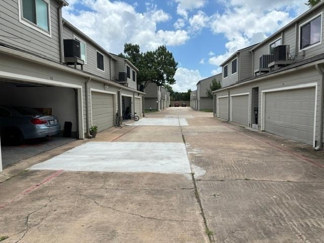 2379 Briarwest Boulevard - Photo 31