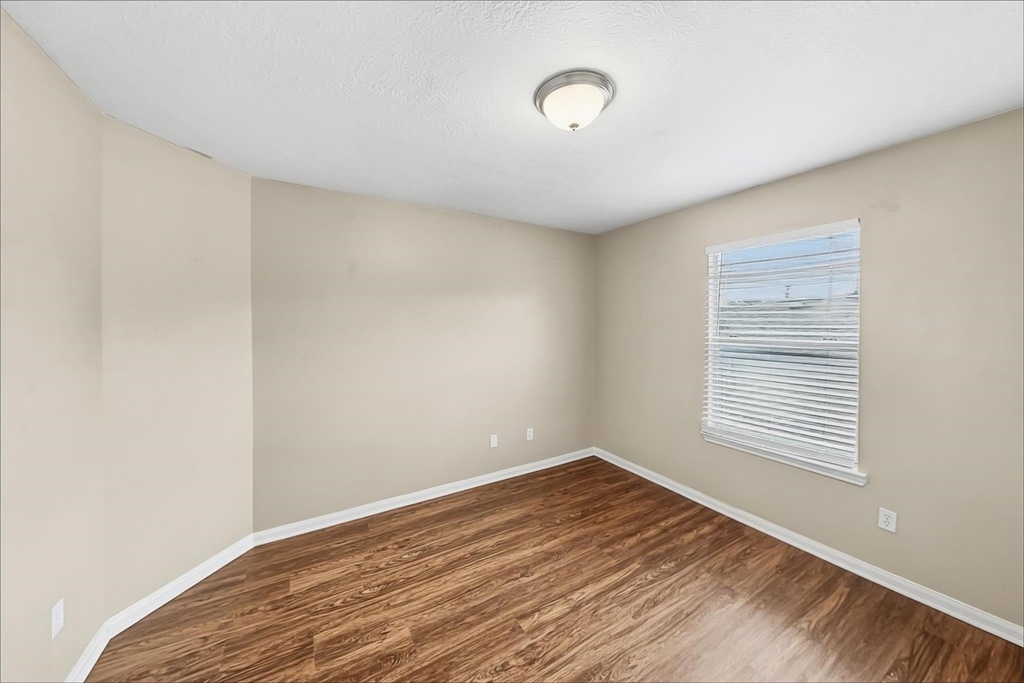 15822 Parmley Creek Court - Photo 15