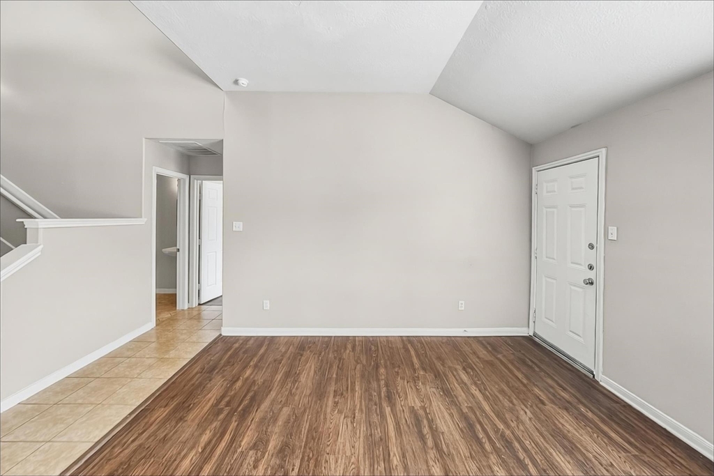 15822 Parmley Creek Court - Photo 6