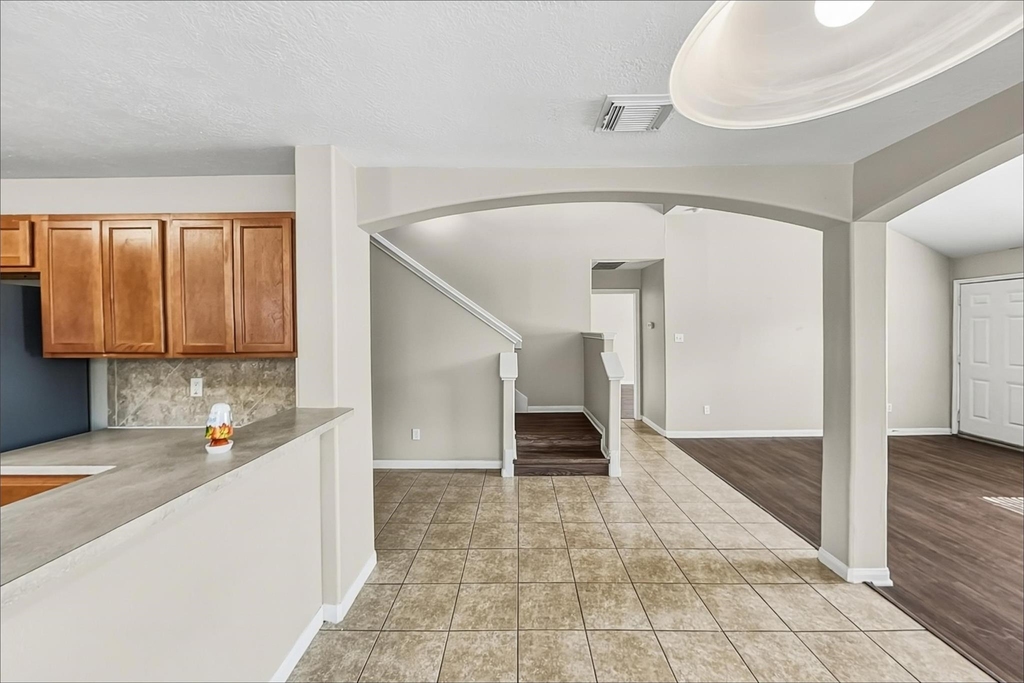 15822 Parmley Creek Court - Photo 3